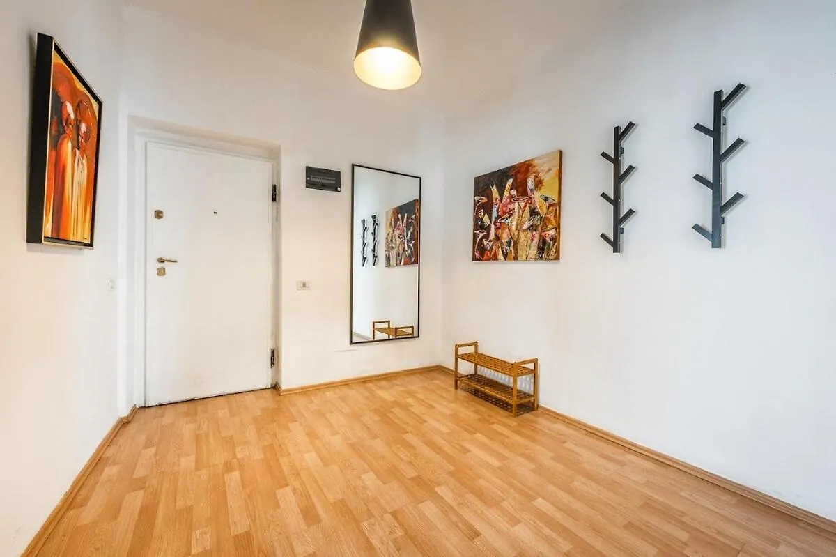 Apartament Pazari I Ri Painted View Tirana 0*,  Albania